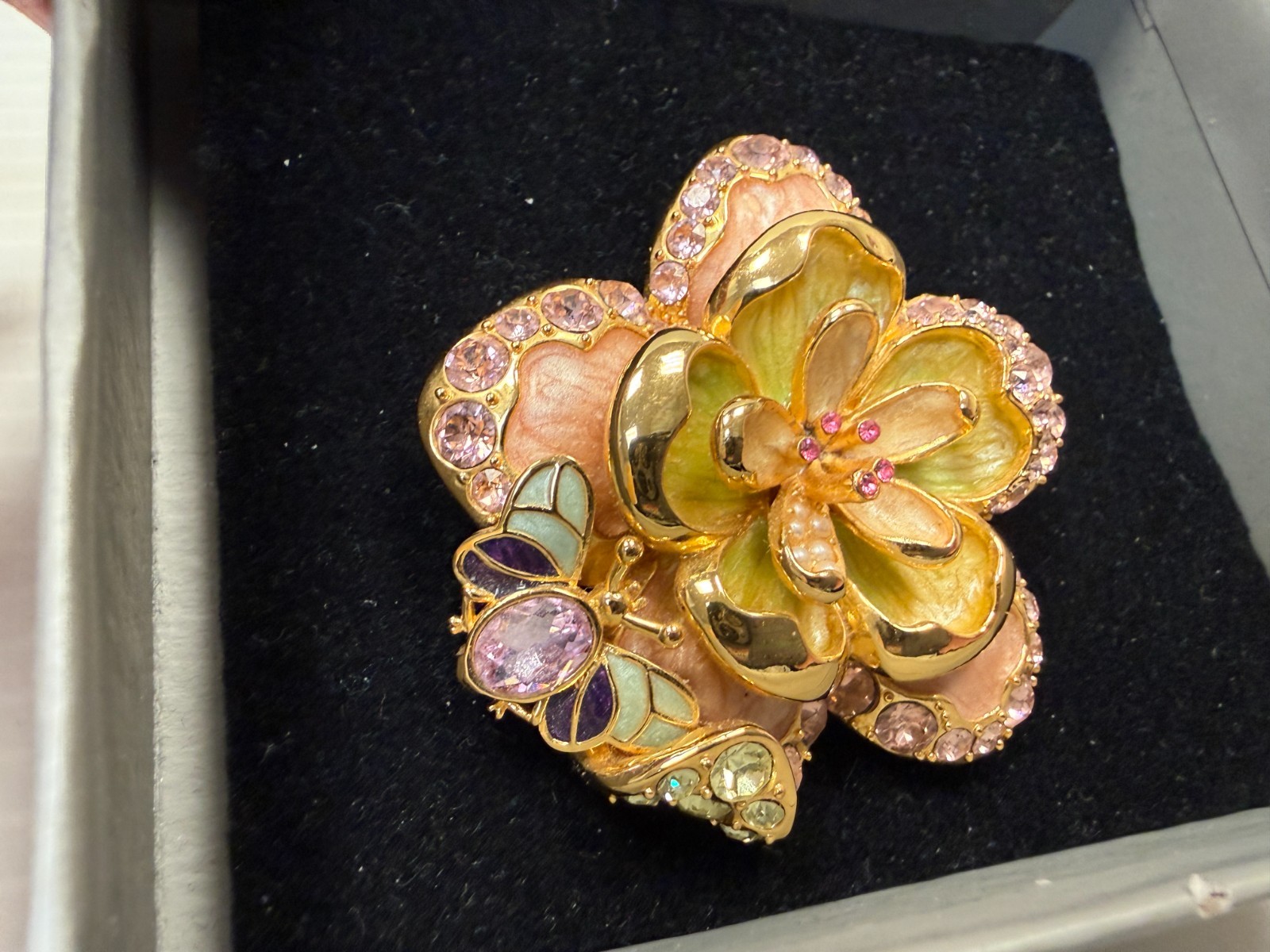 Jay Strongwater – Spring Blossoms Flower w/ Bumblebee Enamel & Crystal Brooch