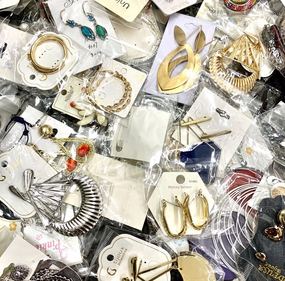Wholesale Jewelry Lot – 30 Pairs High End Quality Earrings USA Seller Fast Ship