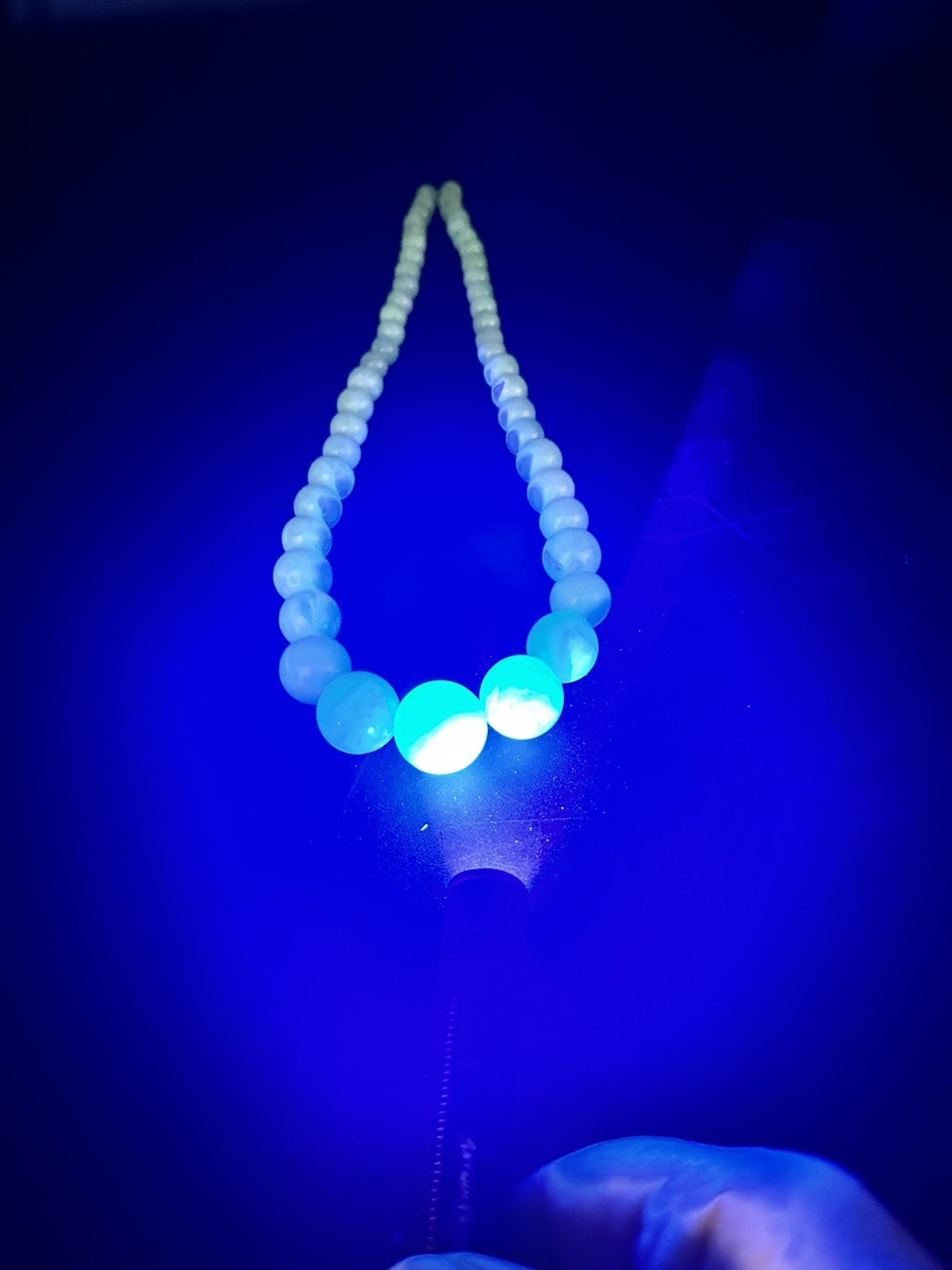 Vintage Costume Jewelry Beaded Necklace Green plastic Lime Glows 11.5in