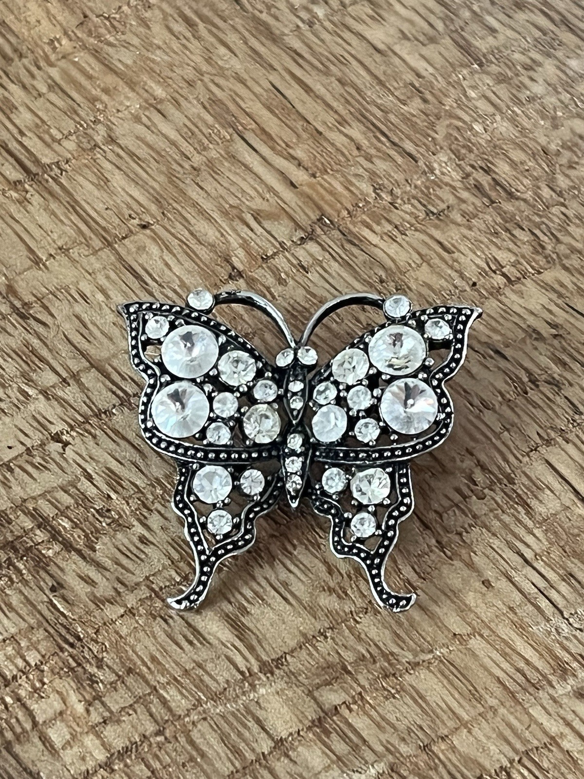 Silver Tone Butterfly Brooch Pin, Metal, No Stones, Animals & Insects Theme