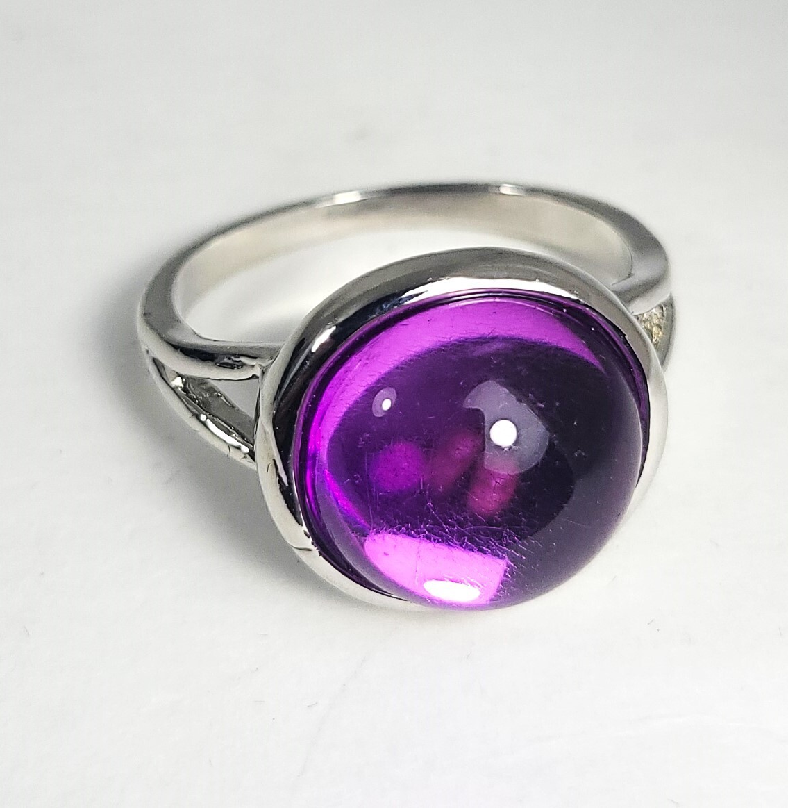 Awesome Bright Purple Sphere Crystal Ball Ring Silver Plated Synthetic Crystal