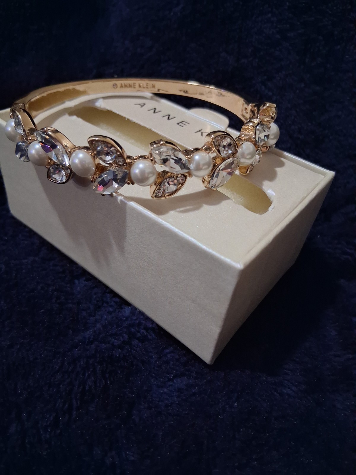 Anne Klein Gold Tone Crystal Pearl Hinged Bangle Bracelet w Box JA218