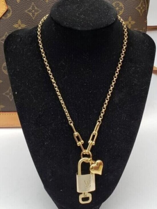 Authentic Louis Vuitton Lock & Key w/ Unbranded Gold Plated Gold Chain Necklace