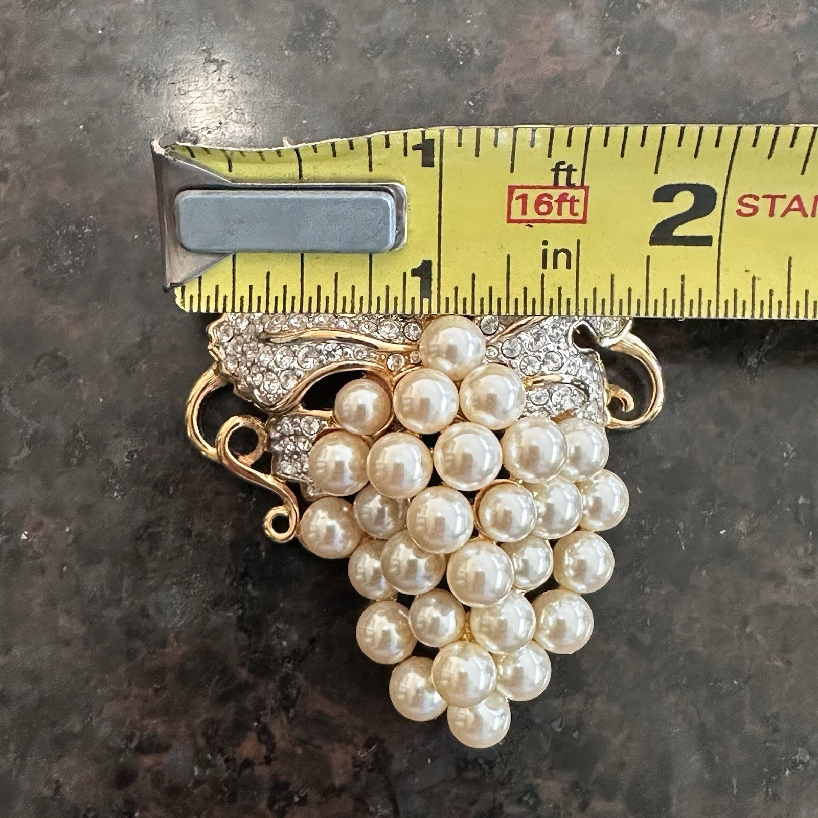 Vtg SWAROVSKI Faux Pearl Rhinestone & 23K Gold Plated Grape Cluster Lg Brooch