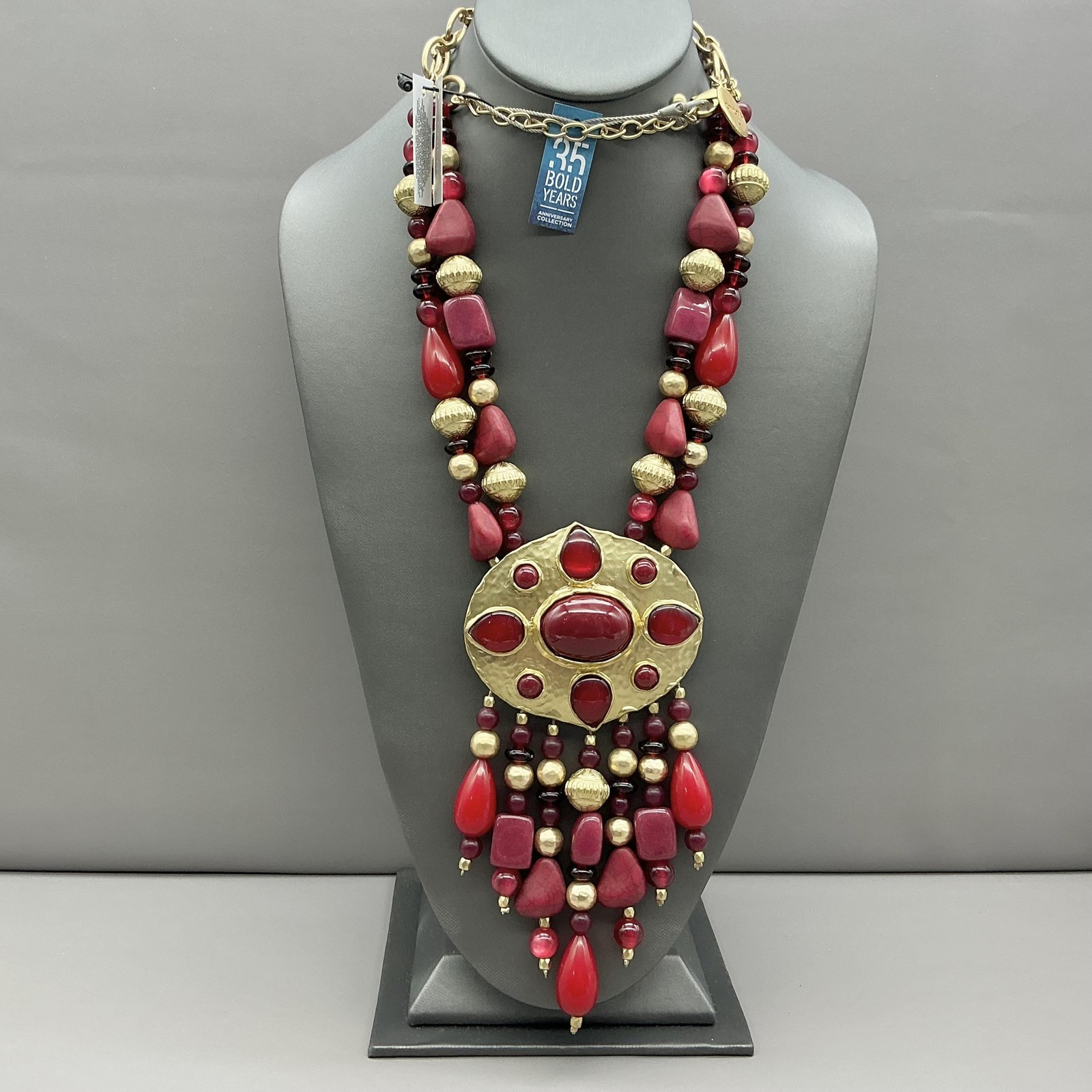 Chicos Necklace Red Beaded Statement Bib Oval Pendant Gold Tone 24 In Womens