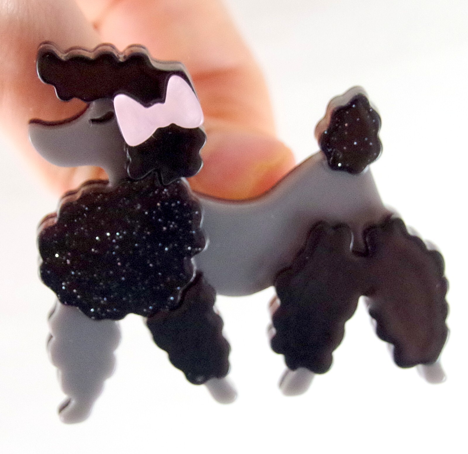 2 1/8″ NWOT BLACK & GRAY POODLE DOG w/ GLITTER & BOW LAYERED ACRYLIC BROOCH PIN