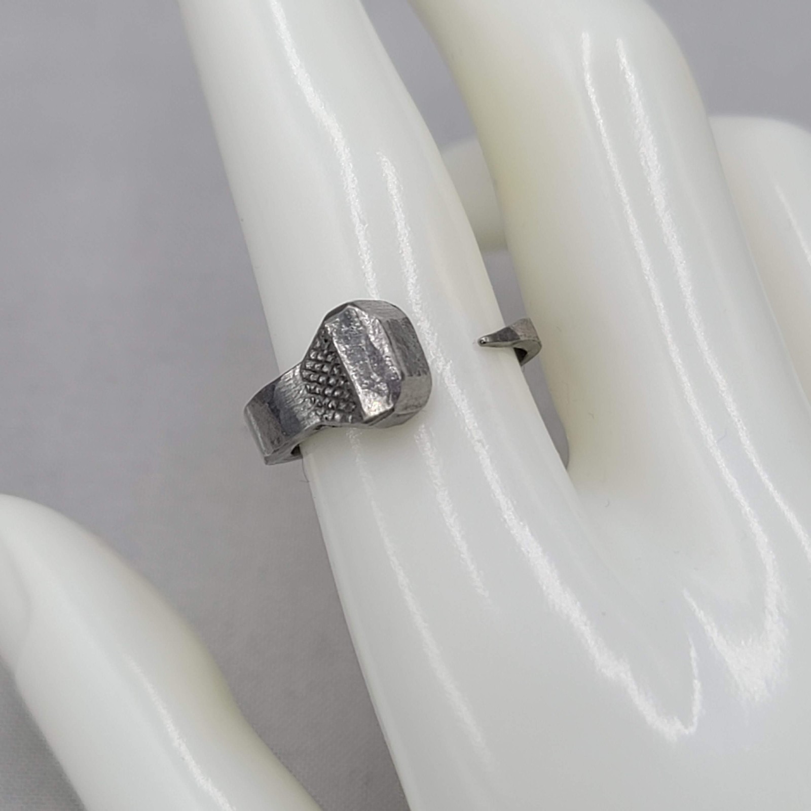 Horseshoe Nail Ring Silver tone Size 8.5 in