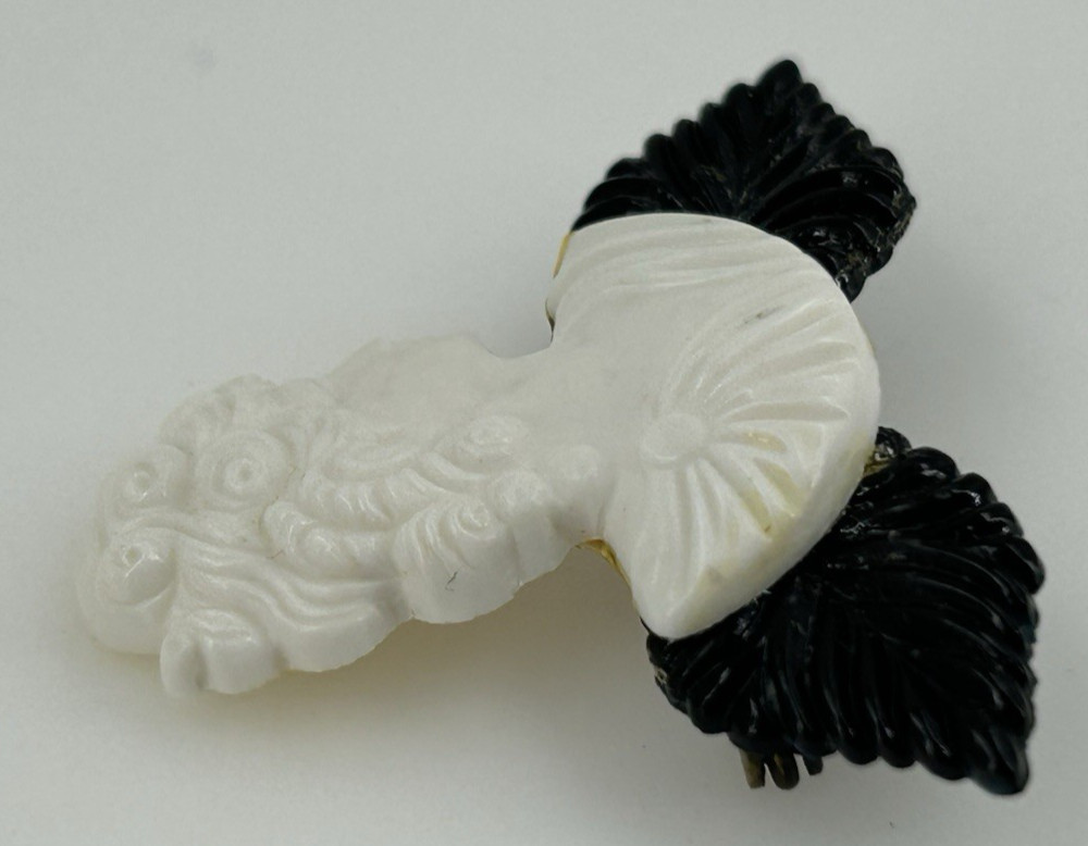 Vtg Victorian Style Brooch Acrylic & Metal Black White Women Curls Romantic
