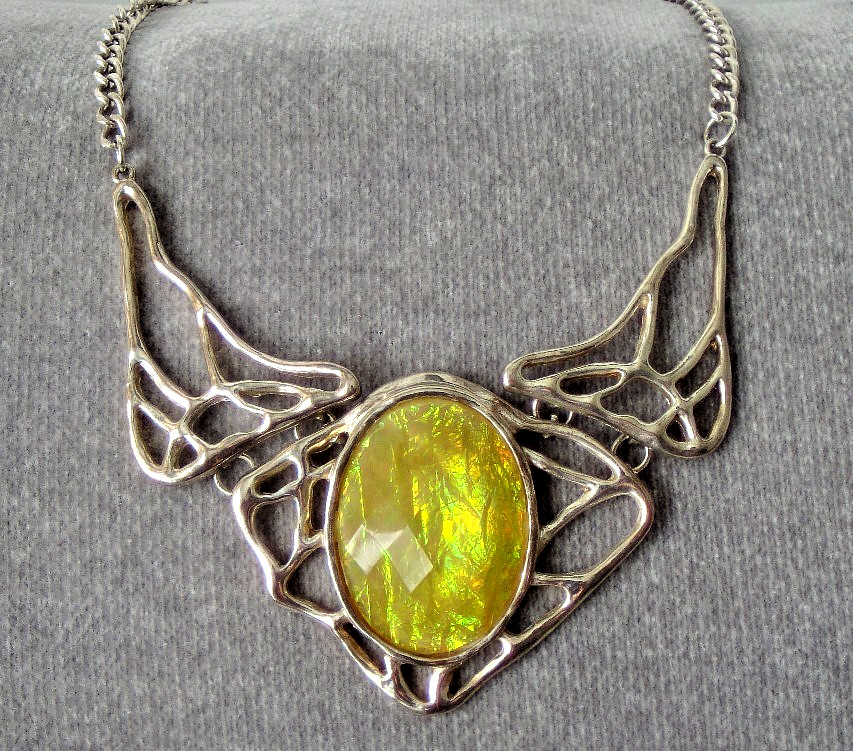 Angel Wing Yellow Faceted Pendant Necklace