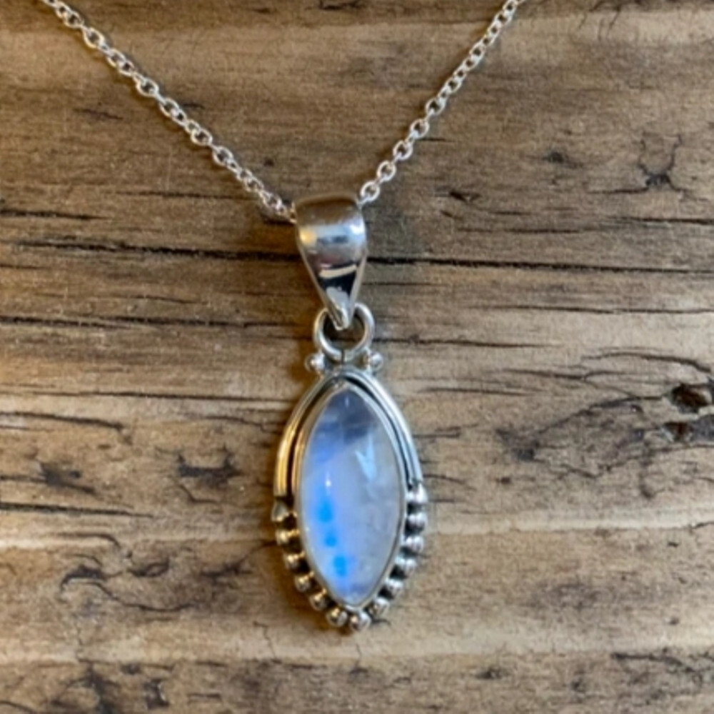 Moonstone Gemstone 925 Sterling Silver Handmade Pandant Gift For Women E-01