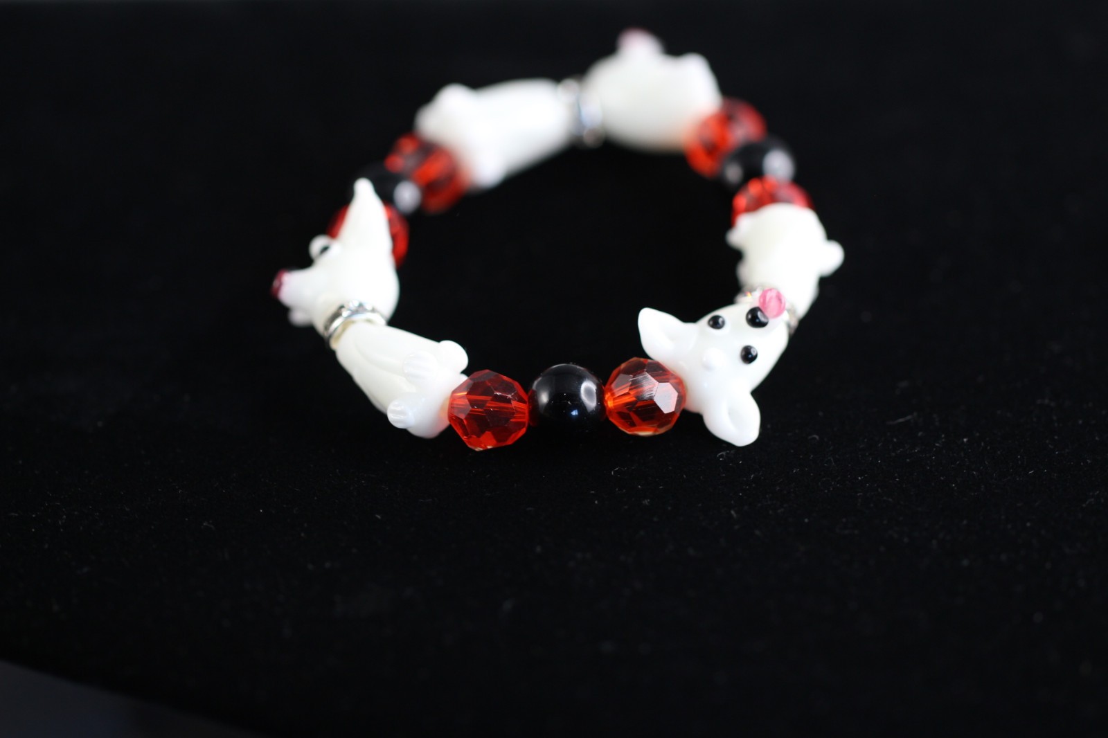 Dog Lampwork Bracelet 6.5″ inch Elastic Glass Beads Red Crystal Black Onyx