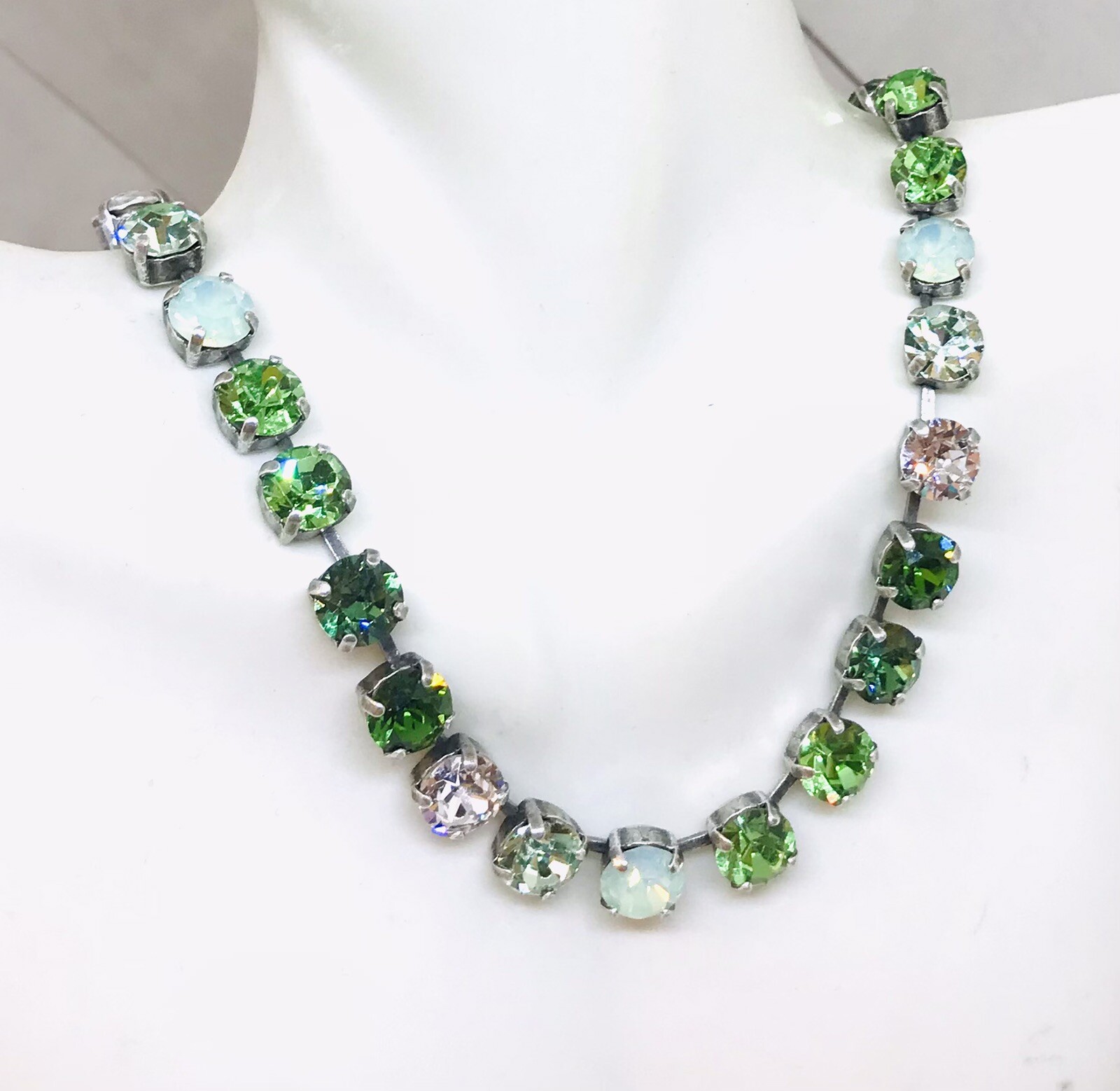 Mint GREEN Cup Chain Necklace with Crystal Elements GREEN CRYSTAL NECKLACE