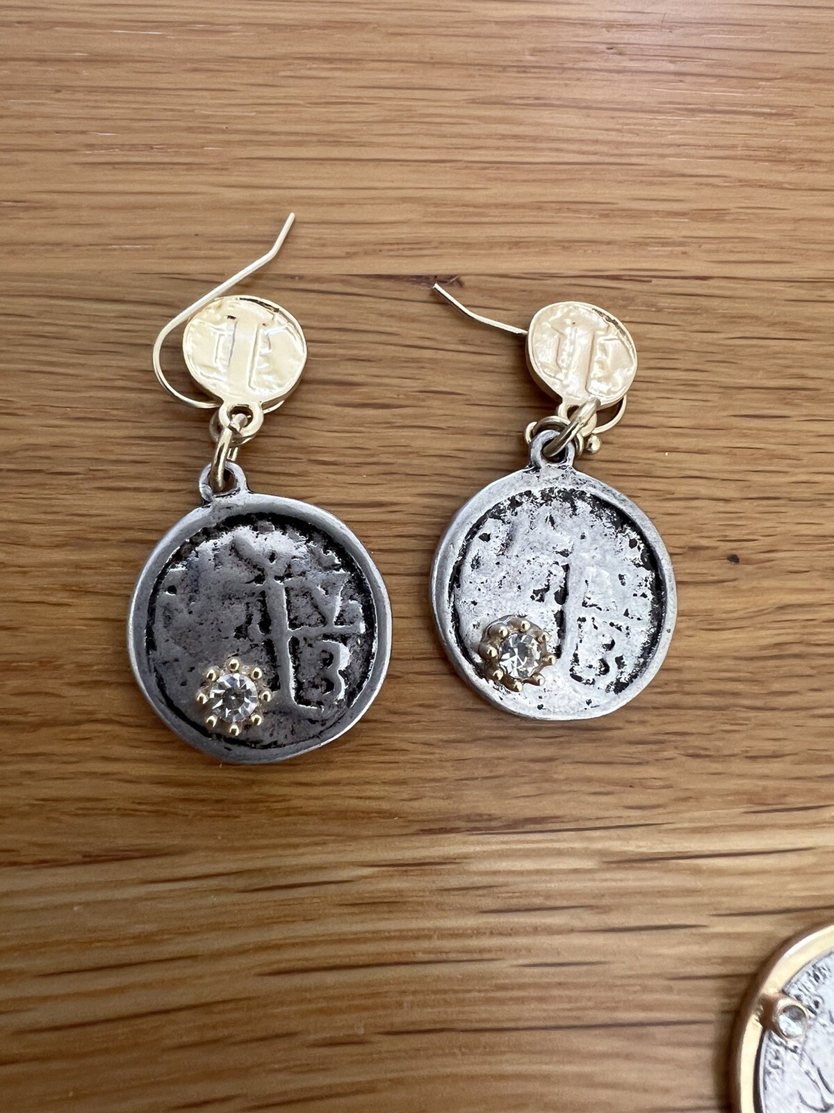NWT CHICO’S Silver Goldtone Dangle Coins 24″ Necklace & Earrings W101