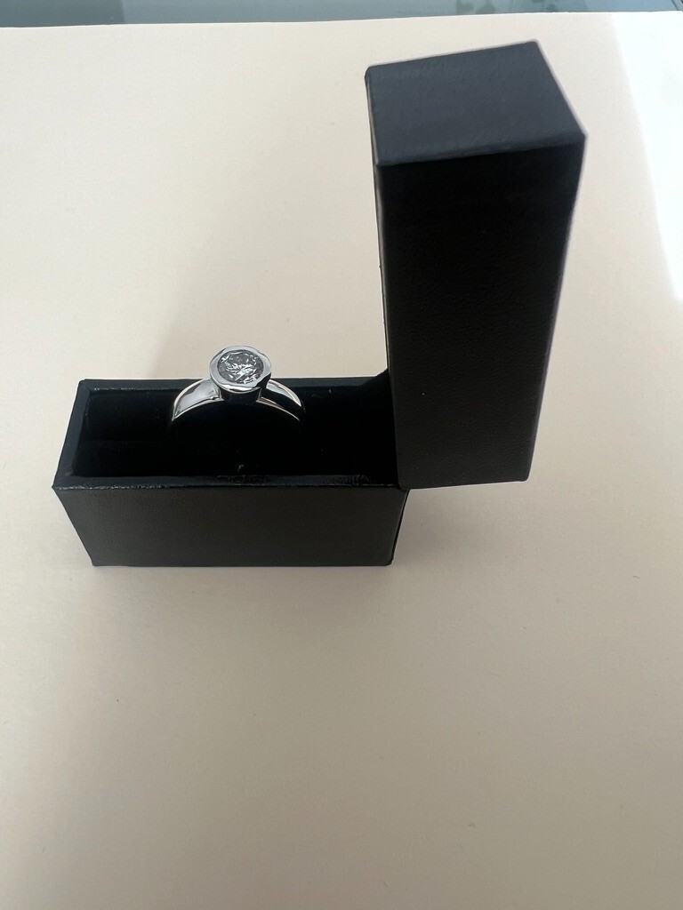 10k White Gold Lab-Created Diamond Ring 0.96ct G-H SI1 6mm Round – Appraised