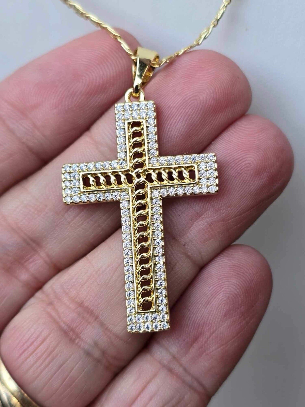 gold plated cross necklace cubic zirconia with 45cm/18” chain non tarnish