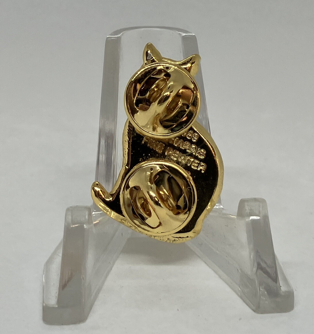 GG Harris Gold Tone Fine Pewter Cat Pin 439 (C) 1989