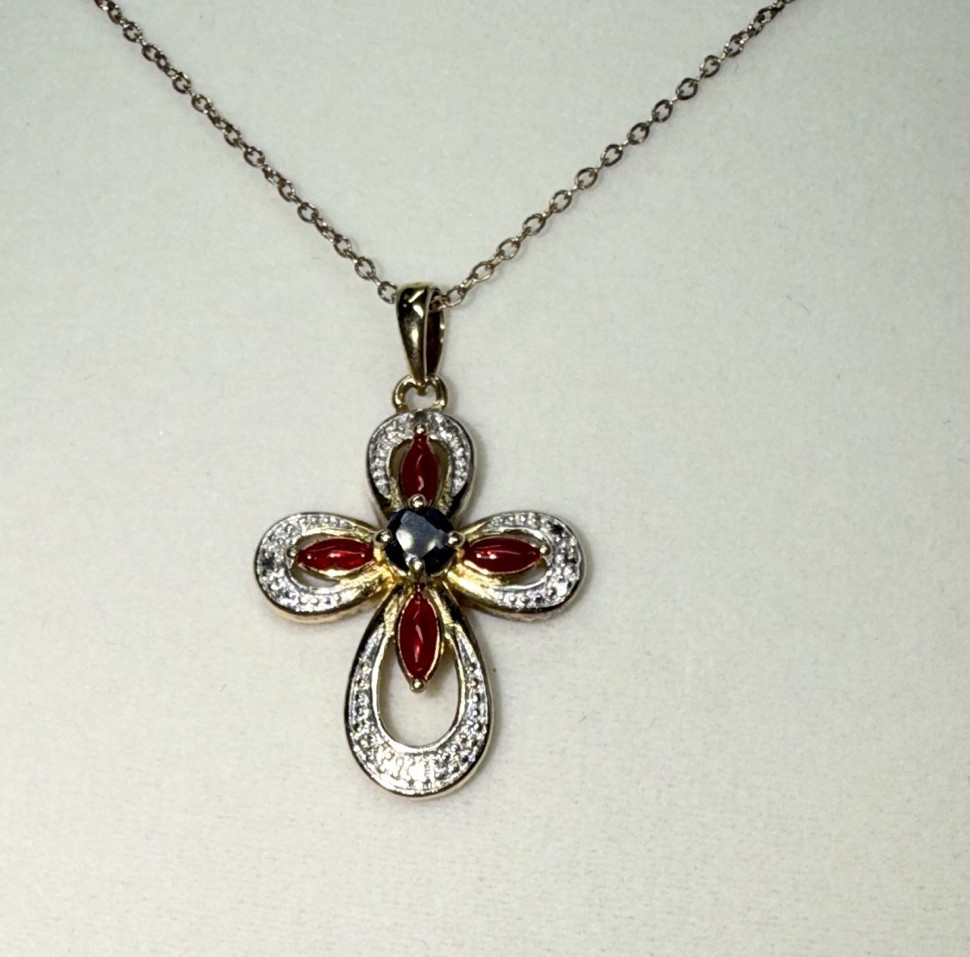 925 Italian Silver Cable Chain Necklace w/ 925 Cross w/ Red & Black Oval Stones
