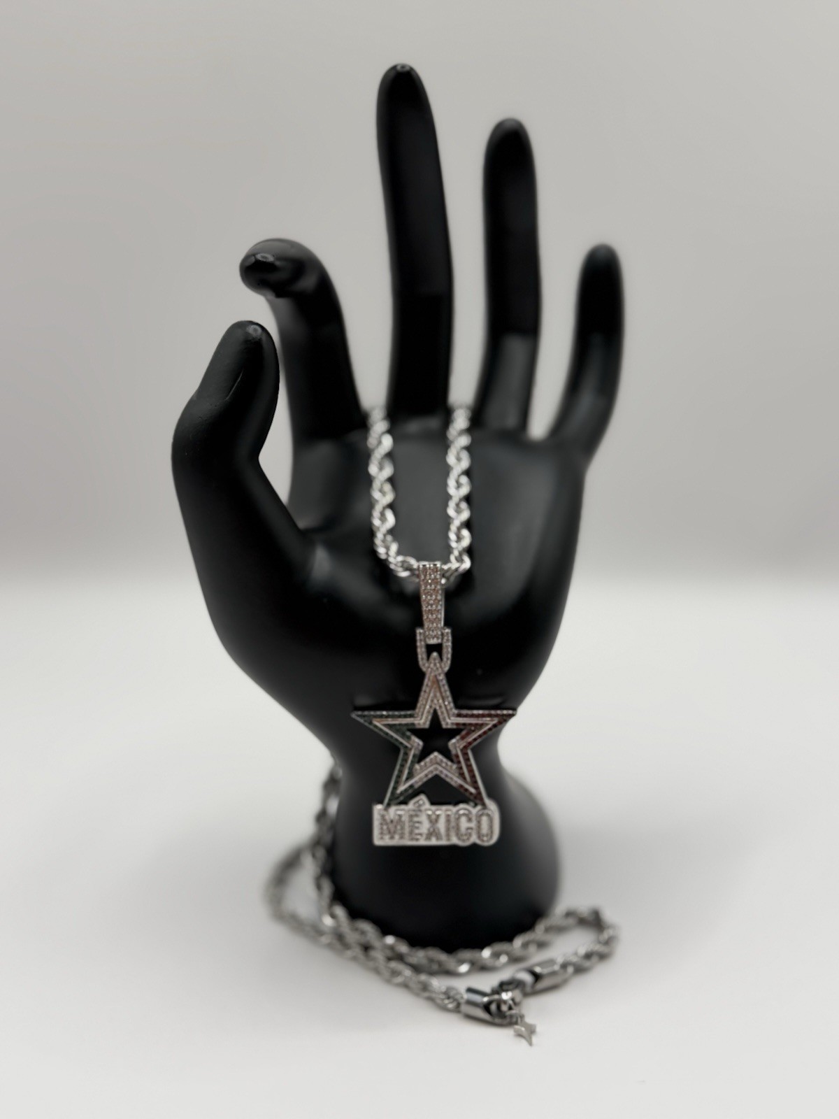 GLD Shop Cowboys/Mexico Chain and Pendent