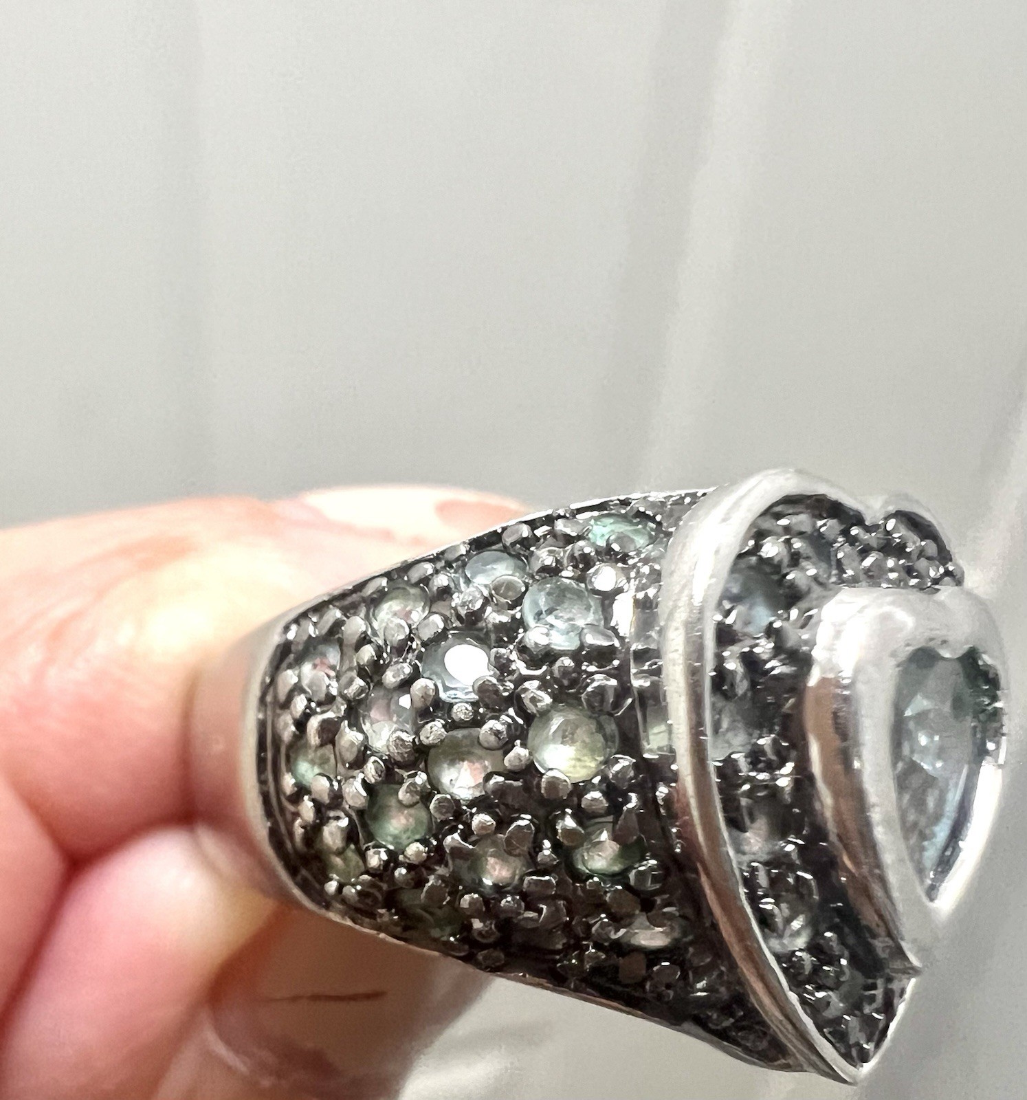 925 Silver Heart Ring 8.5 Grams Size 7 Cocktail Statement Ring Vintage Estate