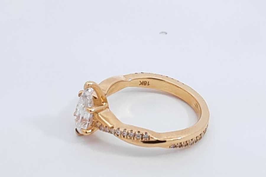 0.80 Ct Lab Created Pear Cut Diamond 18k Gold Ring & Cert 3.8g Sz4.5 Eb0526pxzdu