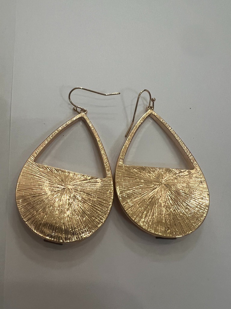 Uncas Int Gold Blush Wine Dangle Earrings Resin Wood Earth Tones Vendor Sample