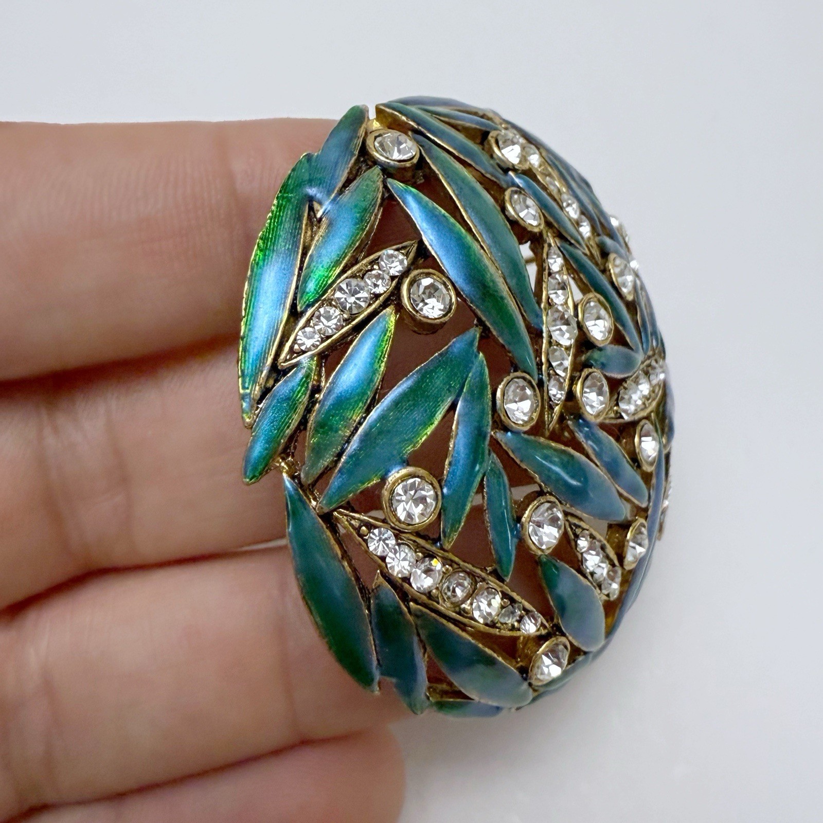 Kenneth Jay Lane KJL Aqua Teal Enamel Clear Rhinestone Leaves Round Brooch Pin