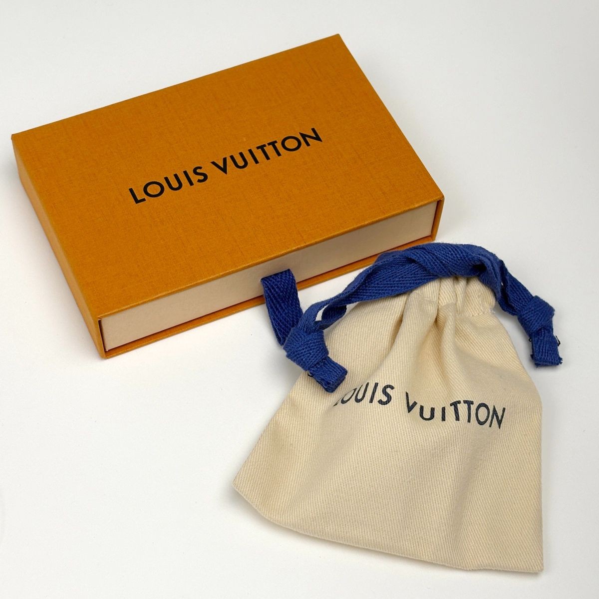 Louis Vuitton Keep It Bracelet Authentic Color Black Silver Size 19.5cm Mens