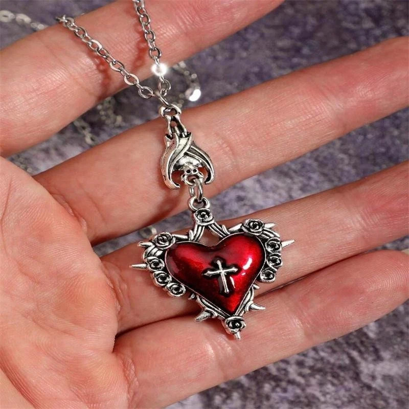 Gothic Vampire Bat Bloody Heart Pendant Necklace Pagan Witch Halloween Jewelry