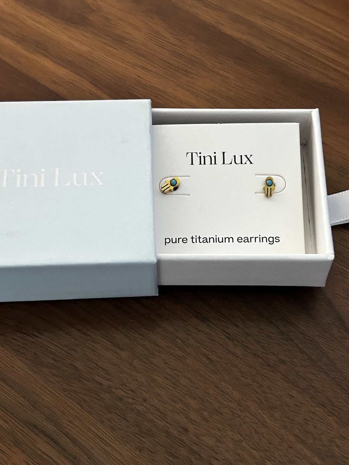 NIB – Tiny Lux Titanium – Hamsa Open Hand Stud Earring