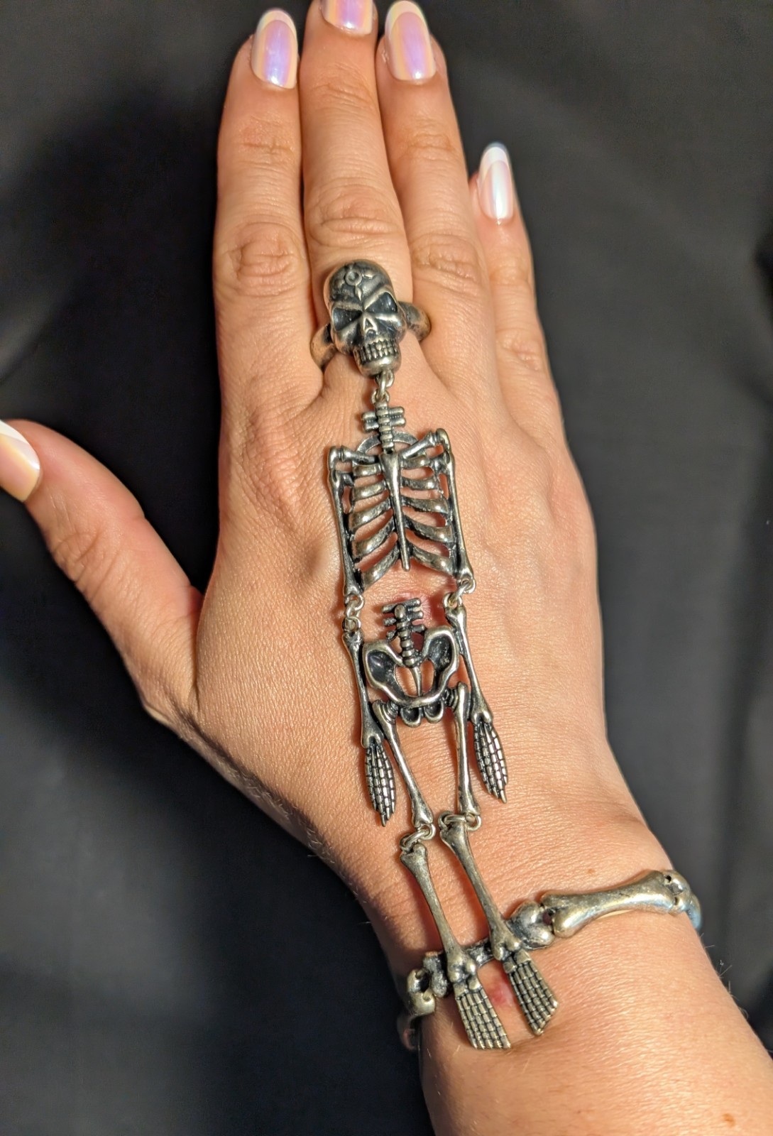 Skeleton Hand Ring Bracelet – Costume Gothic Jewelry Spooky Bones