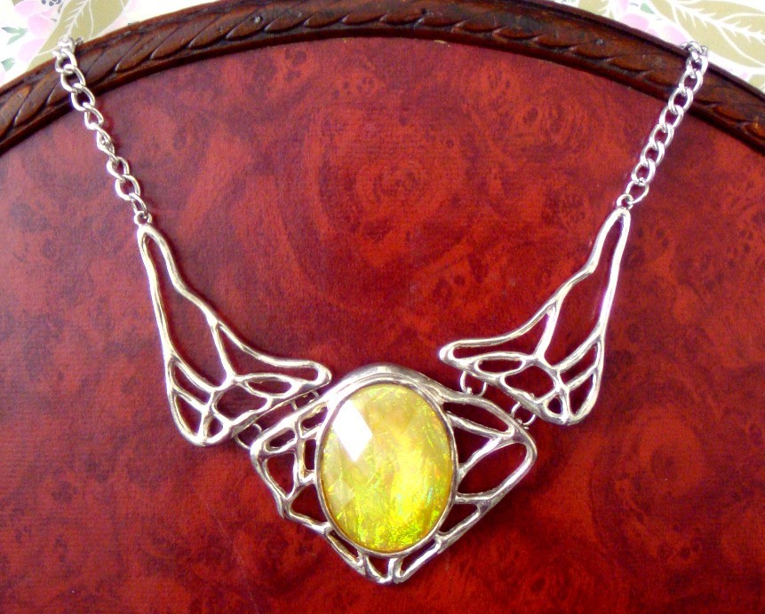 Angel Wing Yellow Faceted Pendant Necklace
