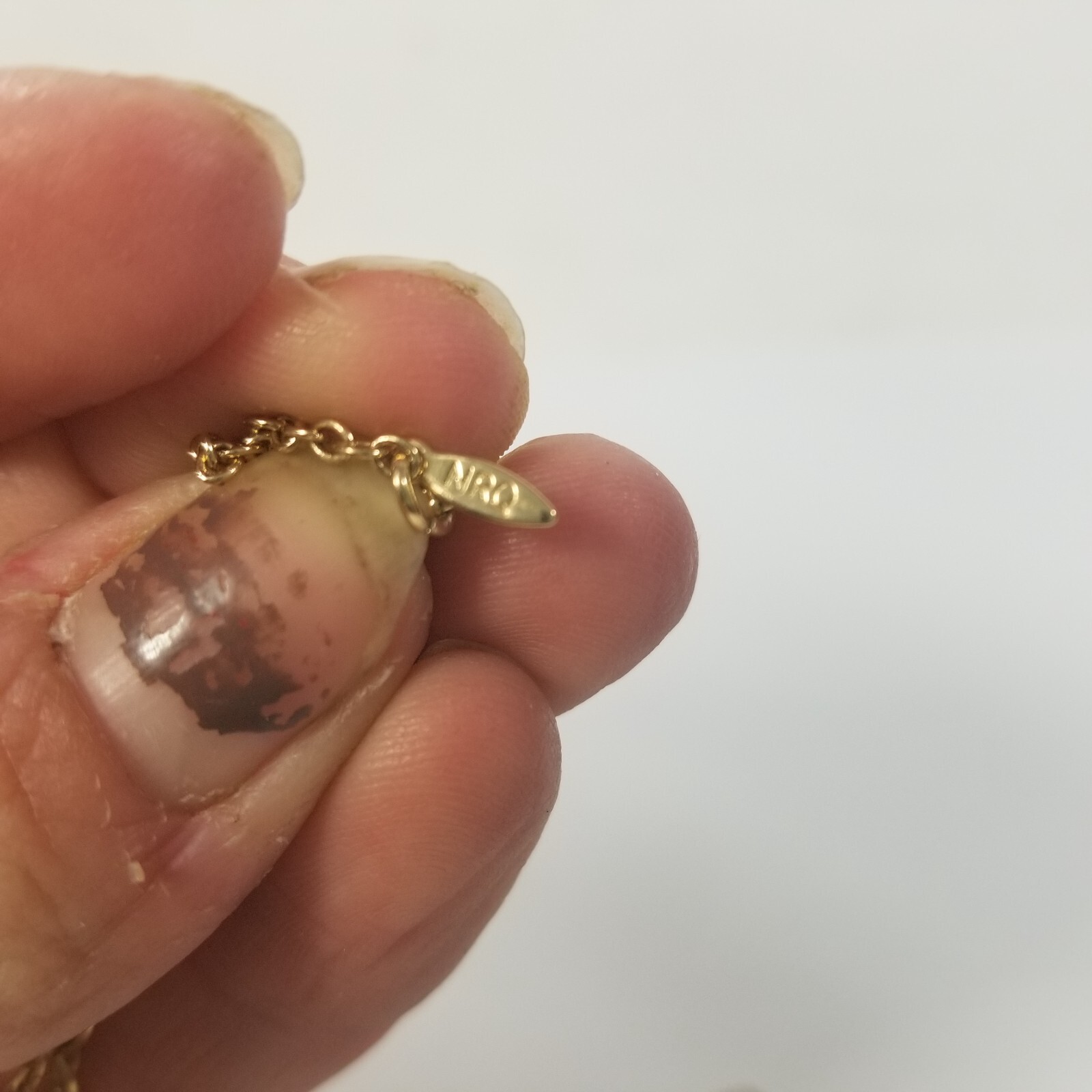 HEAL BALANCE STRENGTH RENEWAL Necklace – Inspirational Gold Tone NRQ