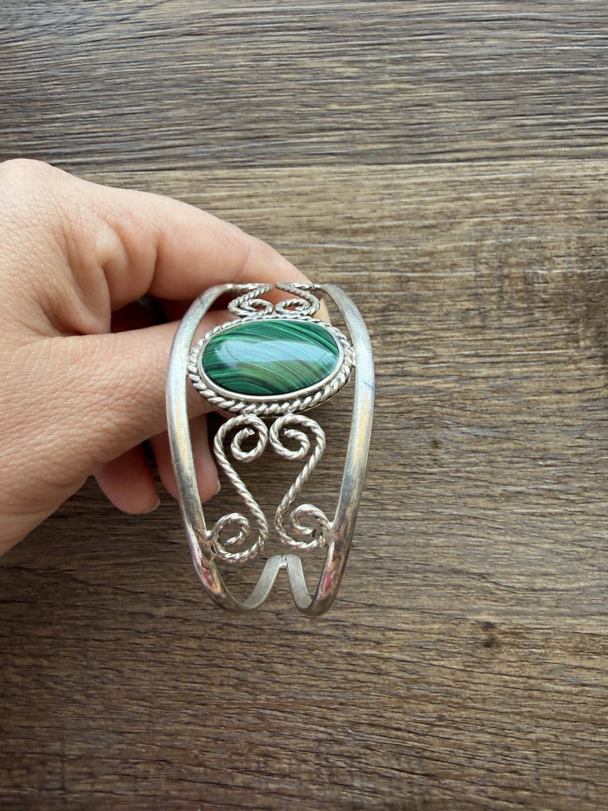 Vintage Alpaca Silver Open Wire Cuff Bracelet Oval Green Malachite Stone Boho