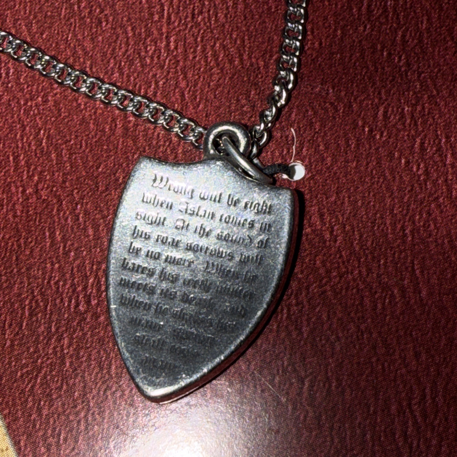Narnia Pewter Pendent Necklace Aslan Shield Crest Disney Rare On Card (B)