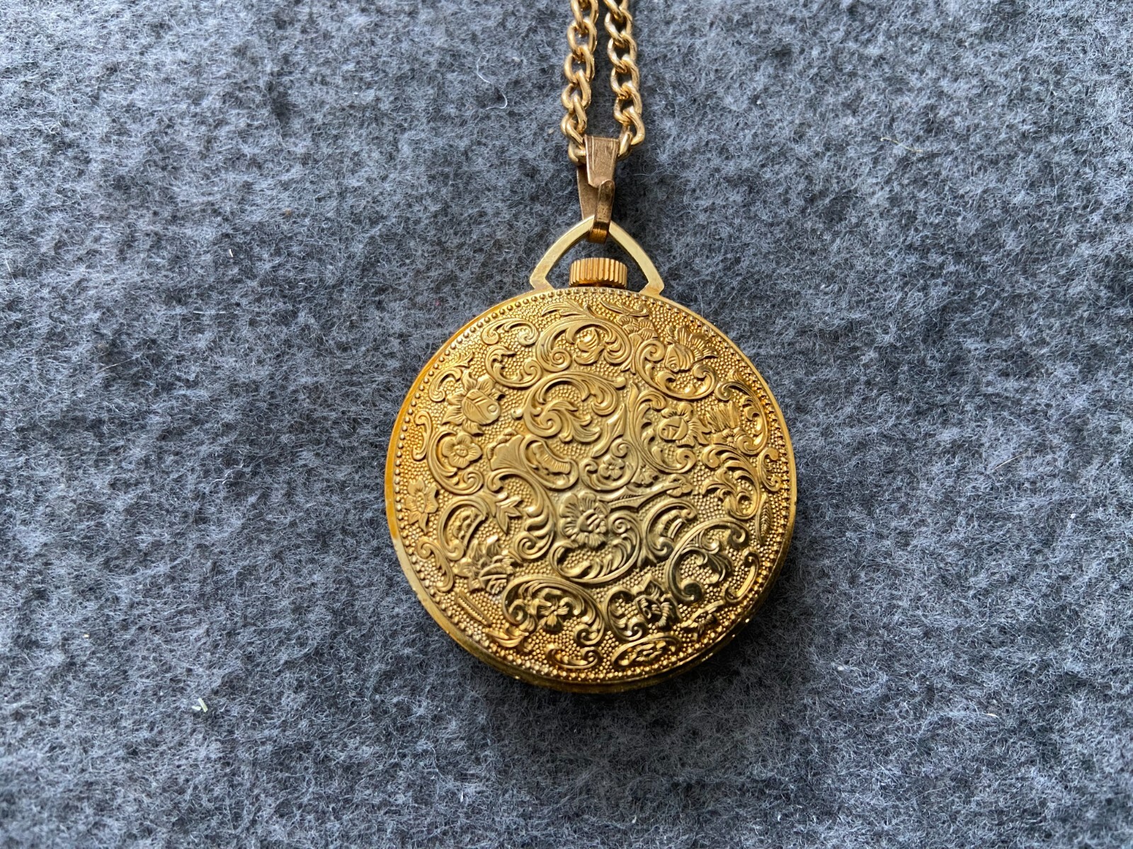 Swiss Made Lucerne Mechanical Wind Up Vintage Necklace Pendant Watch