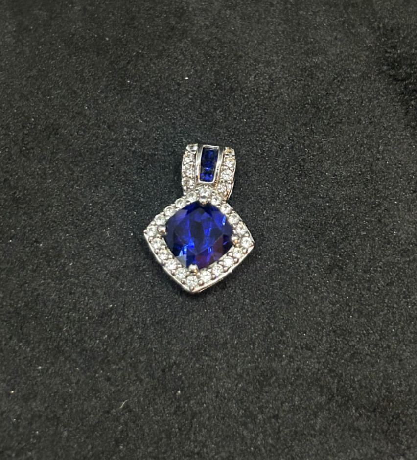 925 Sterling CZ Blue Gem Pendent 0.75in – 2.0g