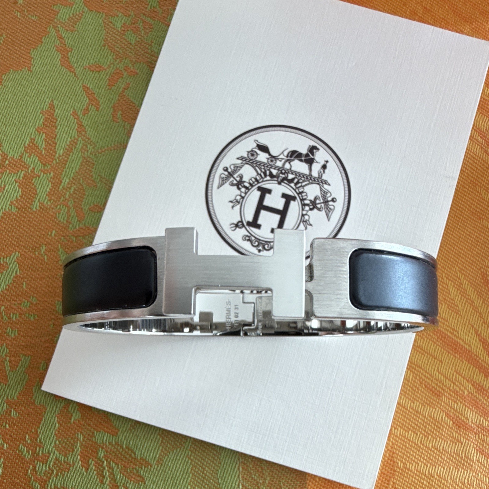 Hermès Clic H Bracelet Bangle/Cuff Palladium Plated Hinged Silver Black RRP $810