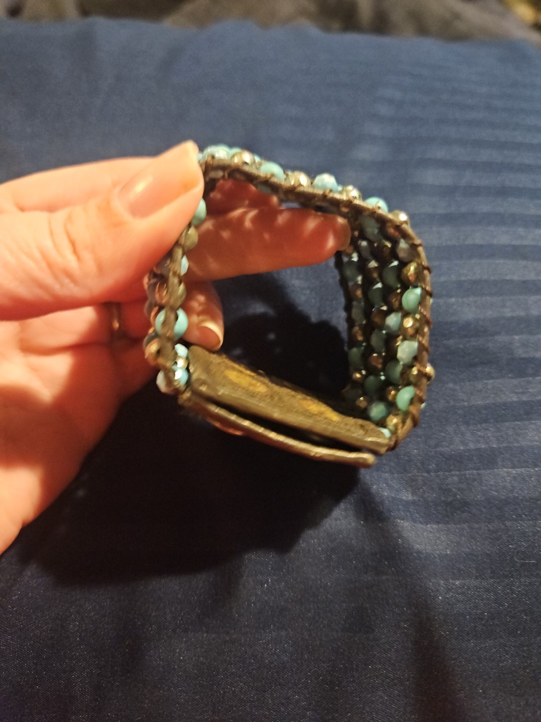 Turquoise Silver Bracelet Beaded Yik Fung Snap Closure Wide Cuff Faux Leather 9″