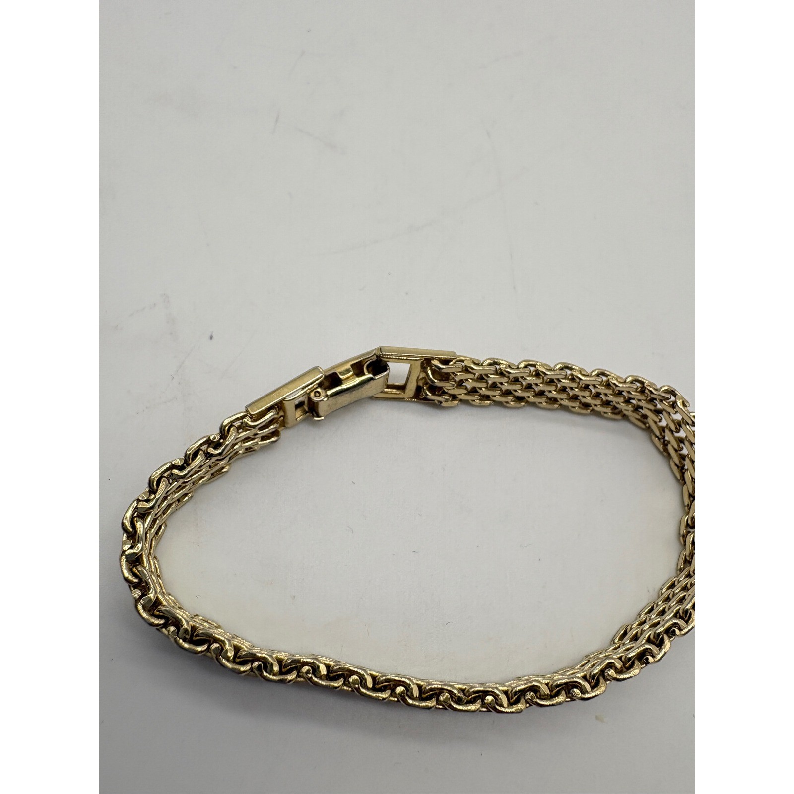 Vintage Gold Tone Multi Strand Mesh Chain Bracelet 7.25 Inch Fold Over Clasp