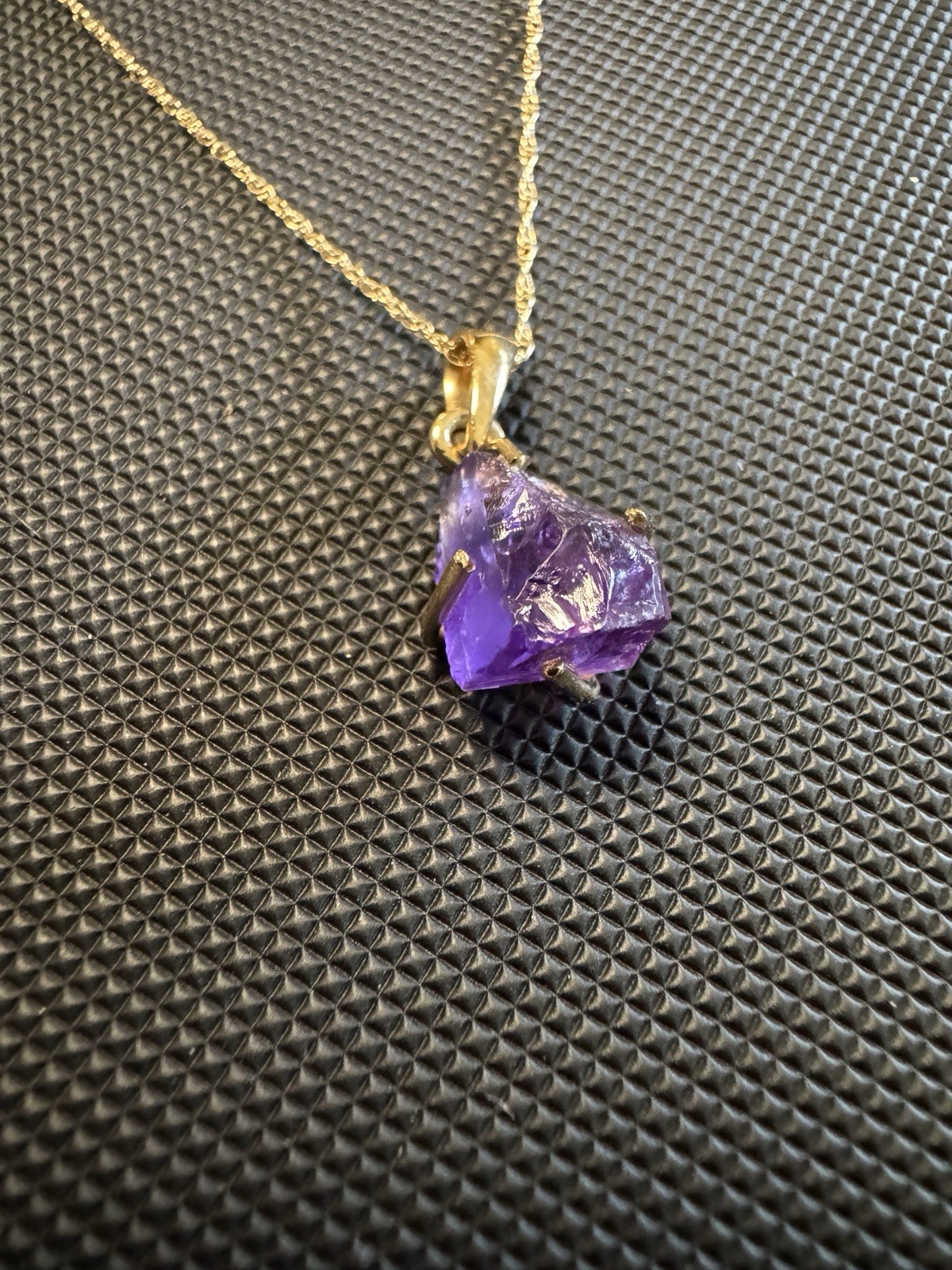 14K Gold Necklace With Genuine Uncut Amethyst Embedded Into Pendant. 18 In, New