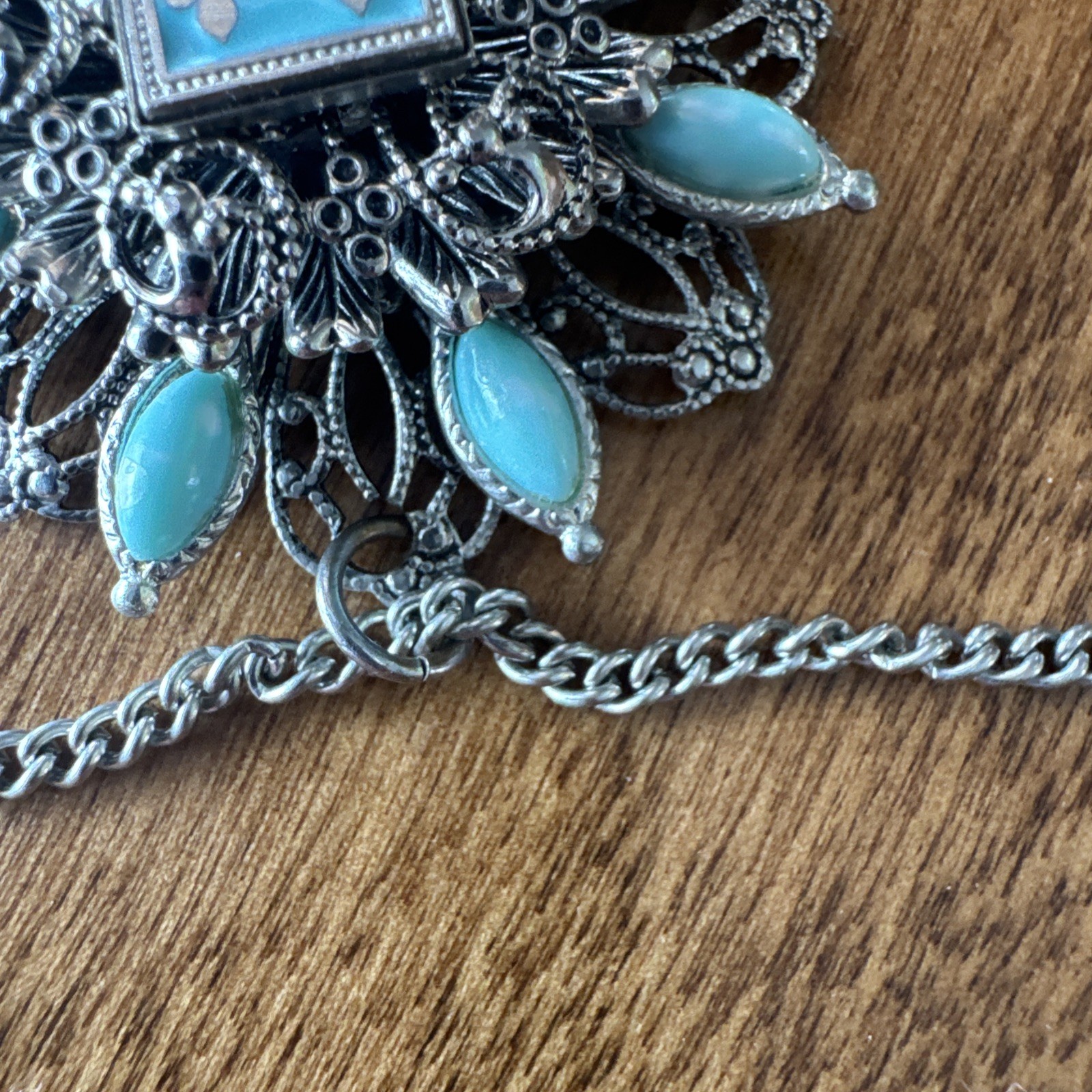 Vintage Necklace Filigree Pendant Silver Tone On Silver Tone 18” Chain