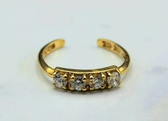 0.15Ct Round Simulated Diamond Women’s 4 Stone Toe Ring 14K Gold Plated Silver