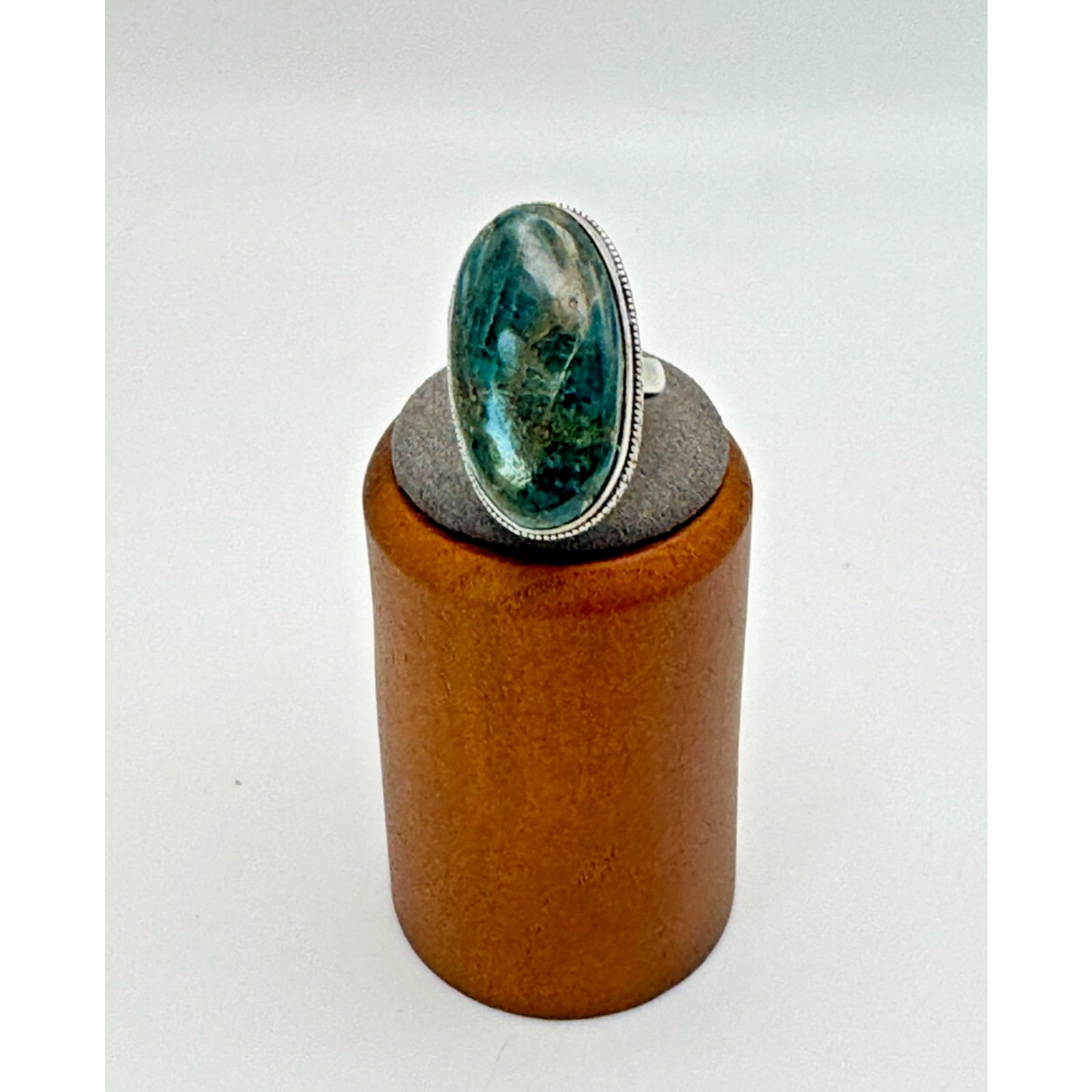 Blue Apatite Stone Estate Ring .925 Stone Sz 6.5 – 10.15″ Grams – 1 1/4″