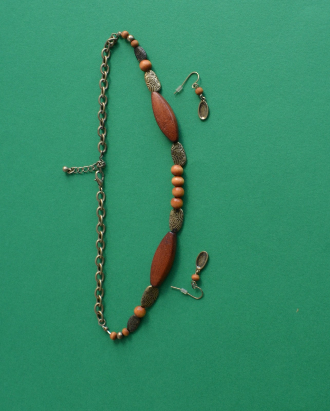 Jewelry-247/Necklace and Earrings-Z Designs Brown Wood Beads & Gold tone Metal