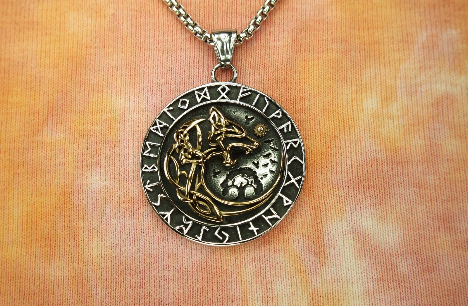 Fenrir Necklace Garmr Dire Wolf Hellhound Yggdrasil Runes Pendant Stainless