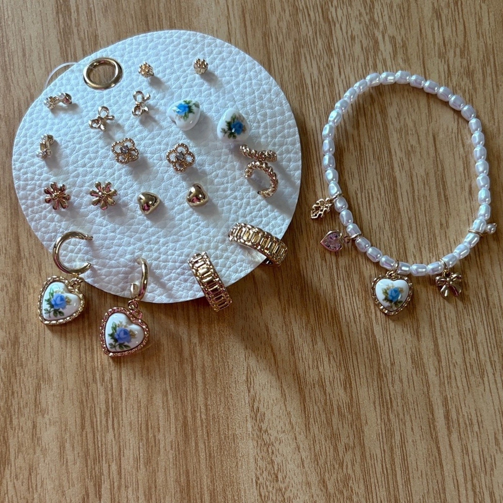 Gold and White Floral Jewelry Set