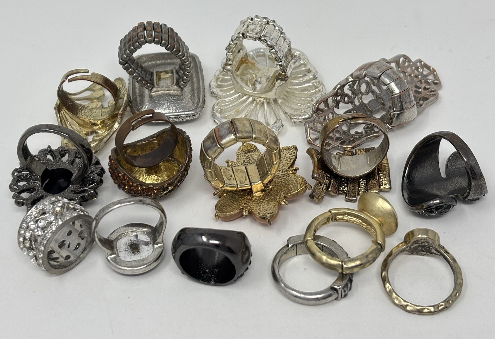 Rhinestone Cocktail Statement Costume Ring lot (15) Rings Mixed Flower Oversized