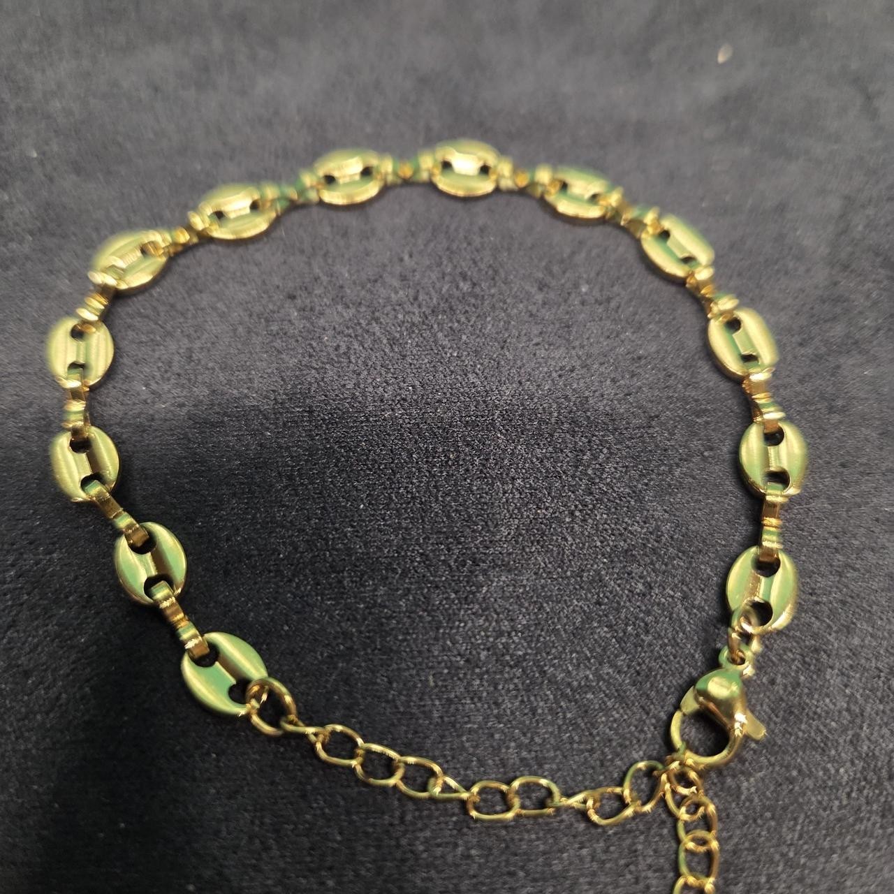 Gold Tone Oval Link Chain Bracelet, Adjustable Lobster Clasp, No Stone