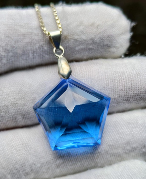 54 Ct Natural Blue Topaz Pendant Octagon Fancy Cut Sliver Jewelry With Chain