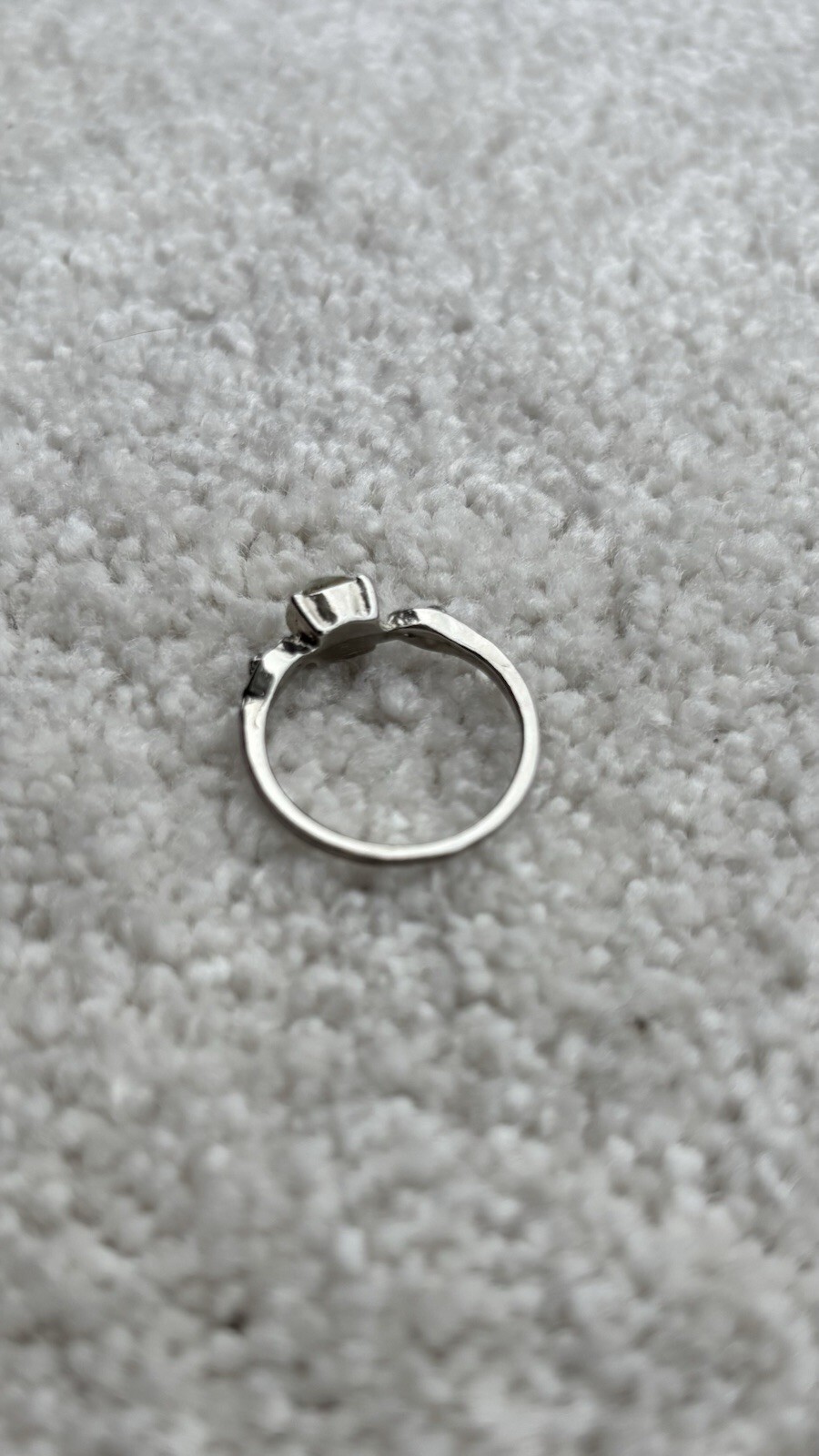 Solitaire Stone Costume Jewelry Ring Rhinestone Silver Tone Size 8